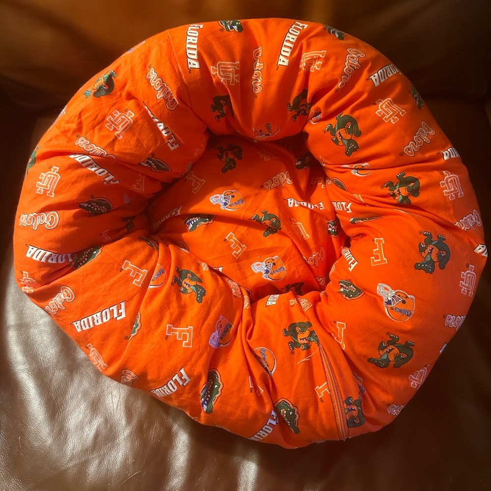 University of Florida Gators Cat Bed
